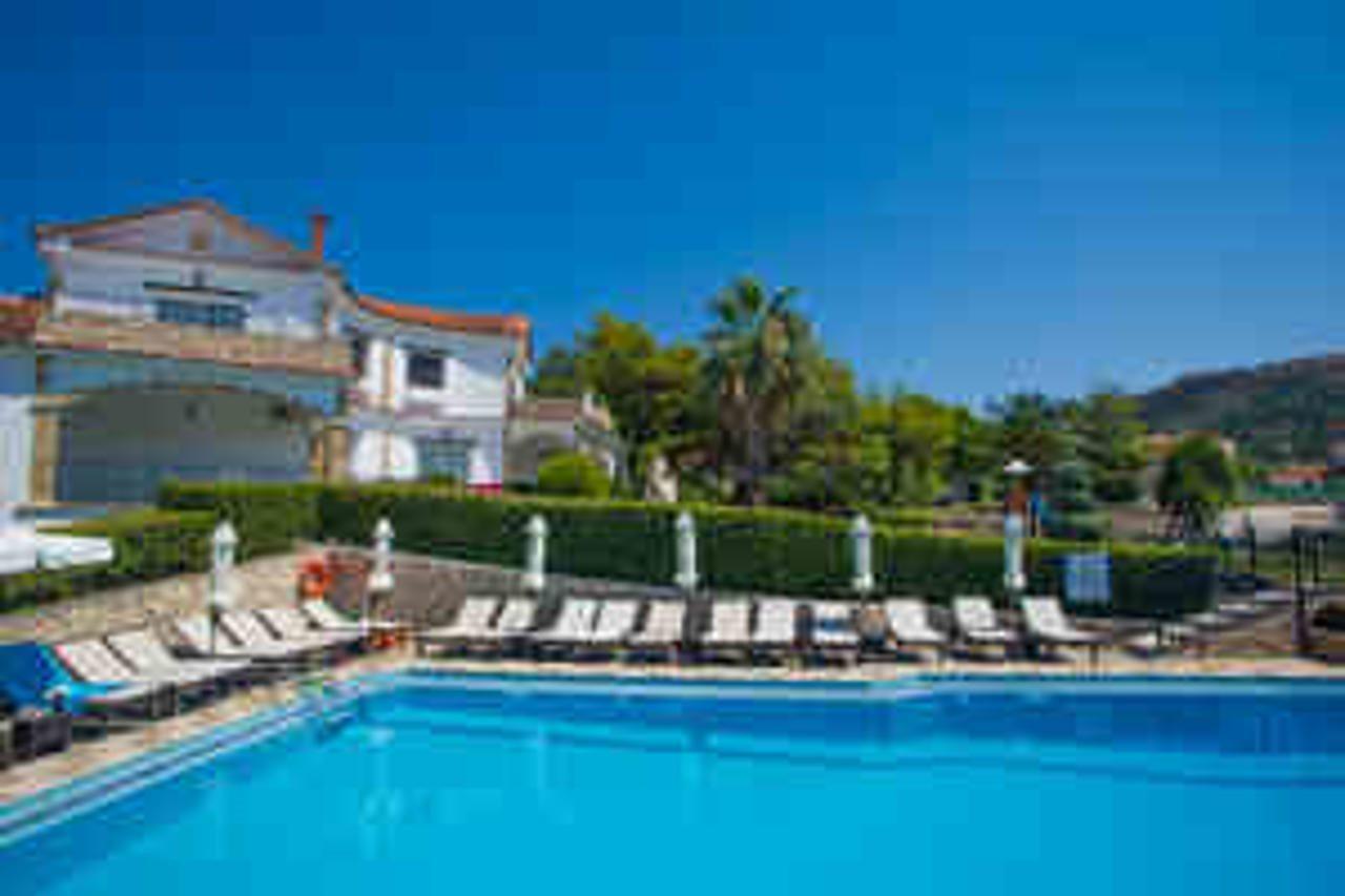 Anagenessis Village Hotel กาลามากี ภายนอก รูปภาพ